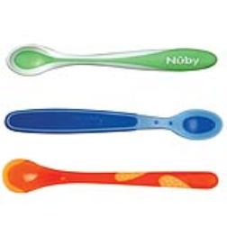A temperature sensitive area on a baby spoon helps show parents if the food is too hot