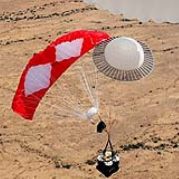 The Onyx parachutes have parafoil systems to direct themselves