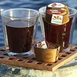 OneCafé has developed a way to brew coffee like tea. Place the coffee bag in the cup and add water