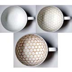 The inside of the cup is treated so that stains will appear. The more tea you drink, the more the pattern is revealed
