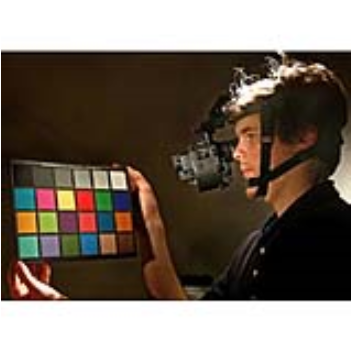 These night goggles let you see in full colour