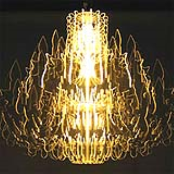 With its 16 countours this lighting fixture revitalizes the traditional ambient lamps