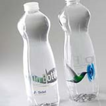 A highly flexible type of plastic bottle with shape-memory