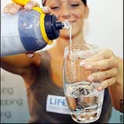 A water bottle which makes dirt water drinkable